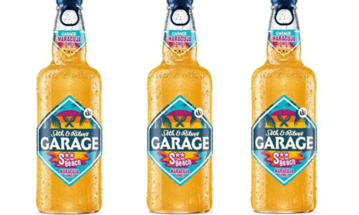 Trzy butelki piwa Garage o smaku marakui z chili. Idealne na letnie wieczory w garażu.