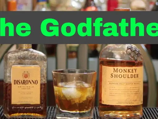 The Godfather: Jak zrobić kultowy drink whisky z amaretto?