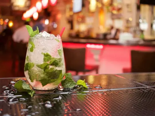Najlepsze drink bary Lublin: Twój przewodnik po idealnym wieczorze