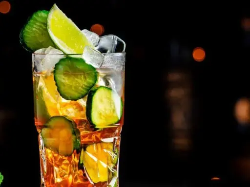 Żołądkowa Miętowa: Proste drinki, które zrobisz w 2 minuty!