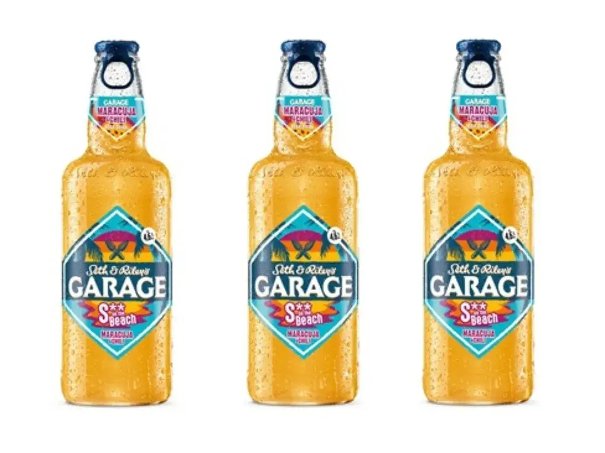 Trzy butelki piwa Garage o smaku marakui z chili. Idealne na letnie wieczory w garażu.
